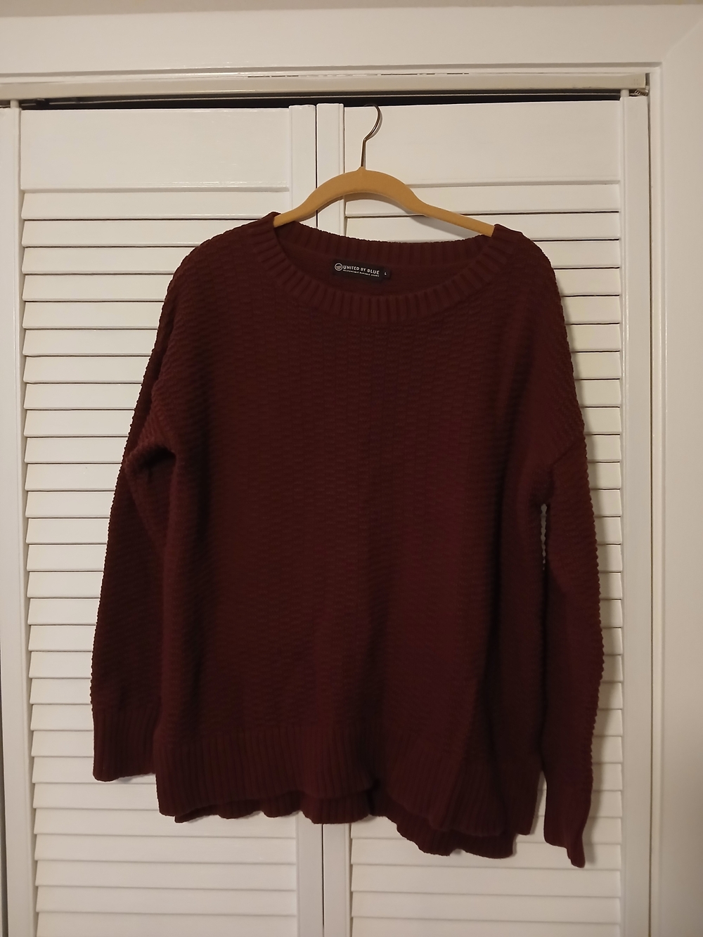 United By Blue Women's Crew Neck Sweater in Maroon
